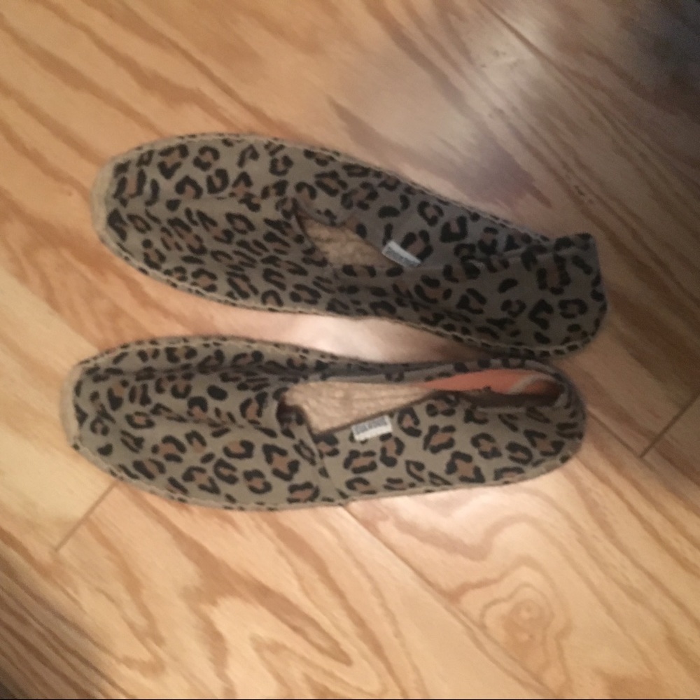 Leopard Soludos Flats